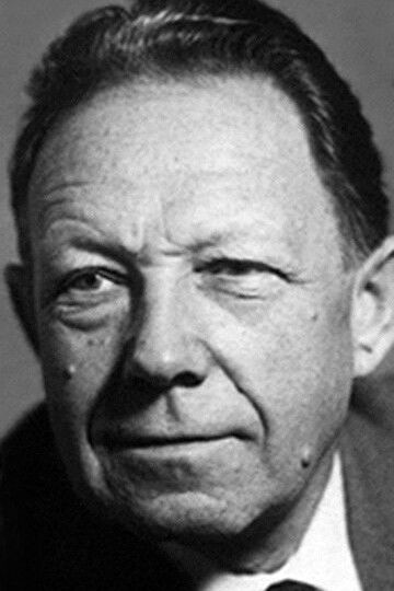 Aleksandr Kozubskiy backdrop