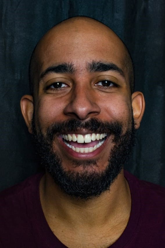 Luan Iaconis backdrop