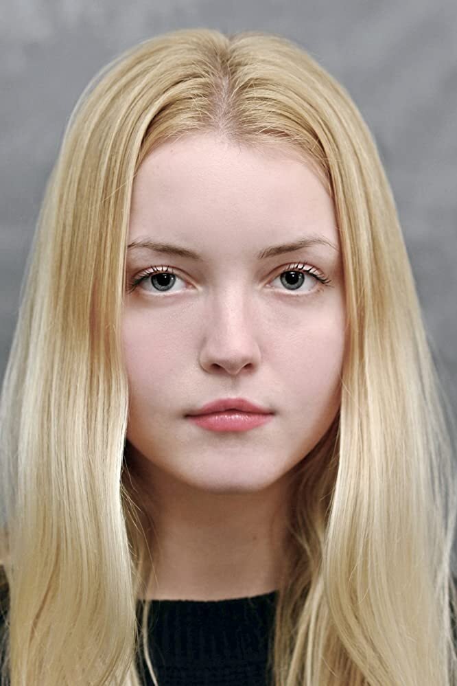 Olivia Taylor backdrop