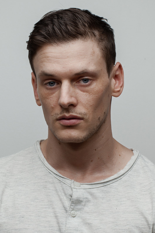 Gabriel Almaer backdrop