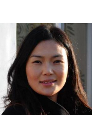 Dolgor Oinbayar backdrop