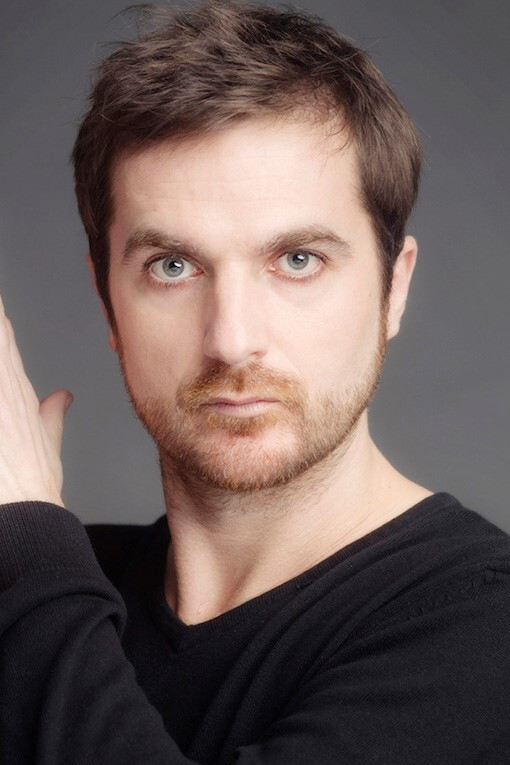 Paco Trenzano backdrop