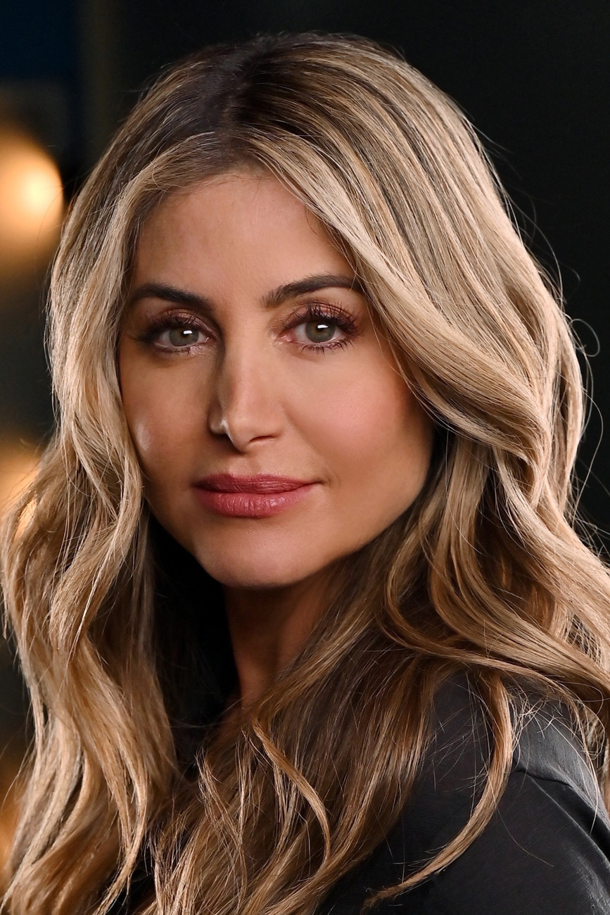 Sunéssis de Brito backdrop