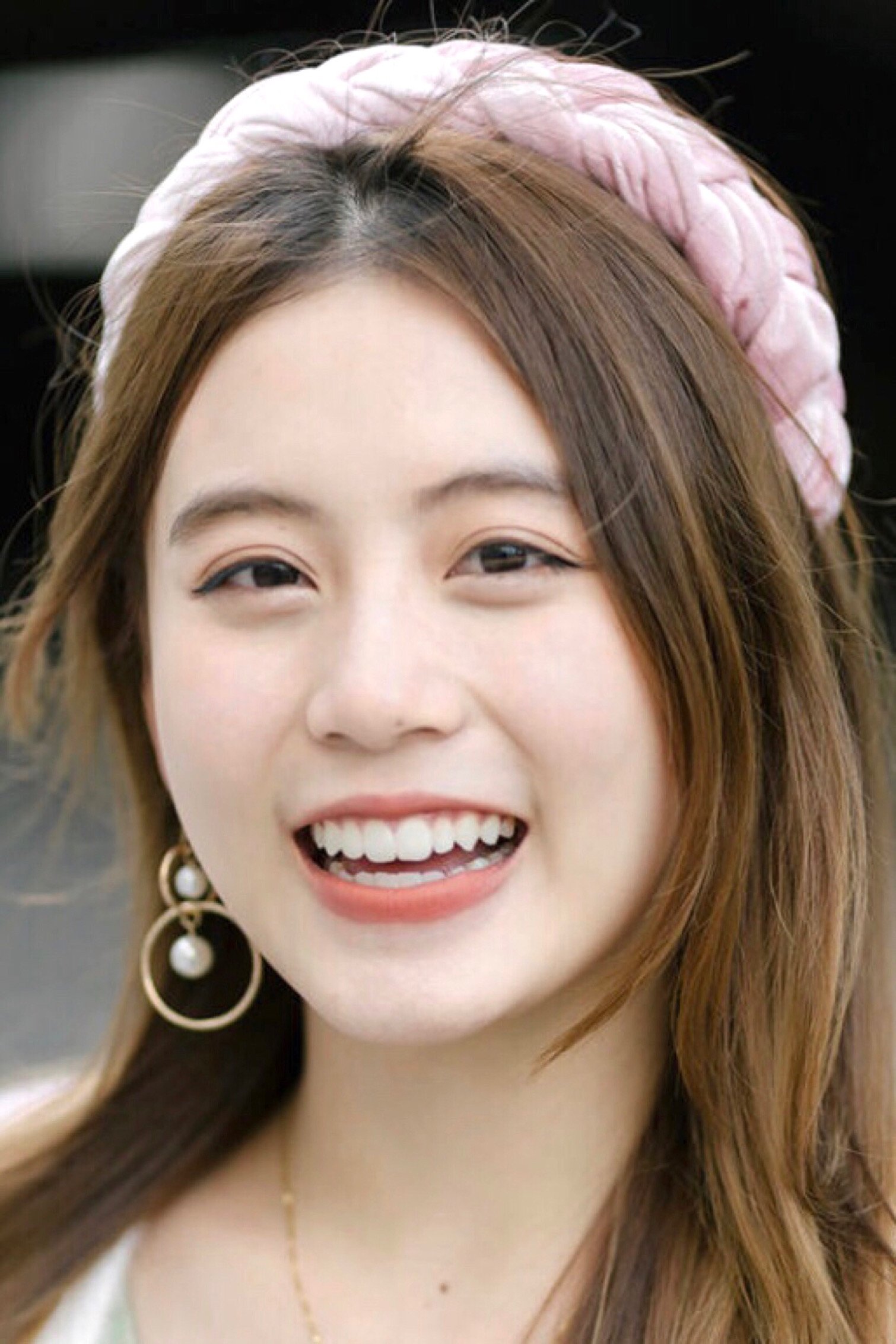 Natticha Chantaravareelrkha backdrop