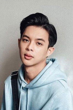 Rey Mbayang backdrop