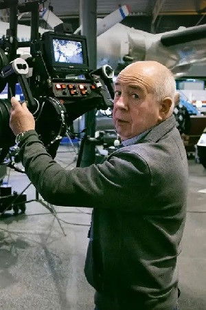 Han Budding backdrop