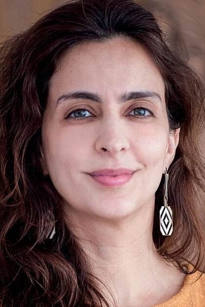 Helena Petta backdrop