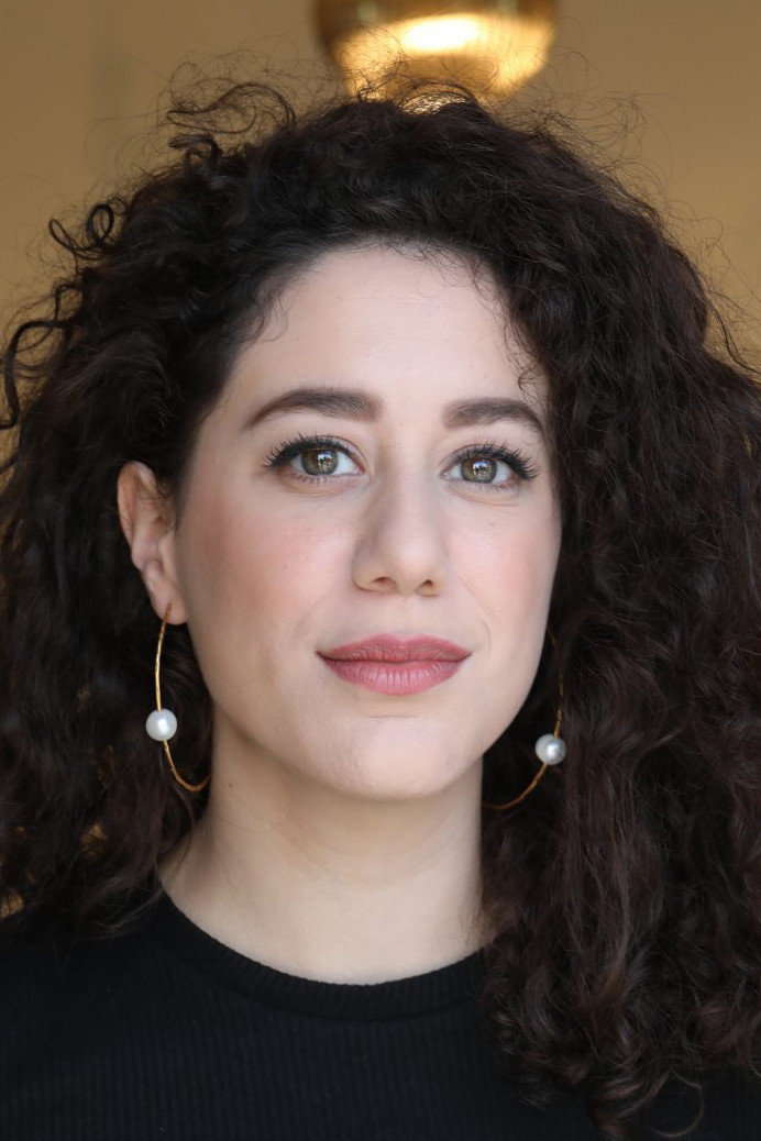 Maria Petevi backdrop