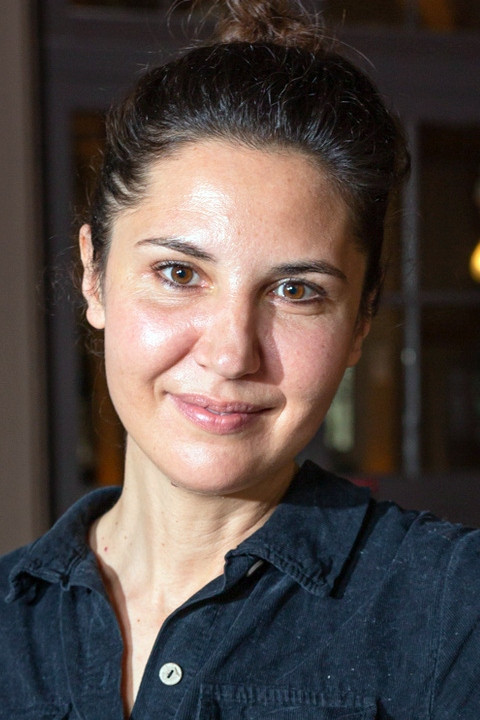 Aurélie Rouvière backdrop