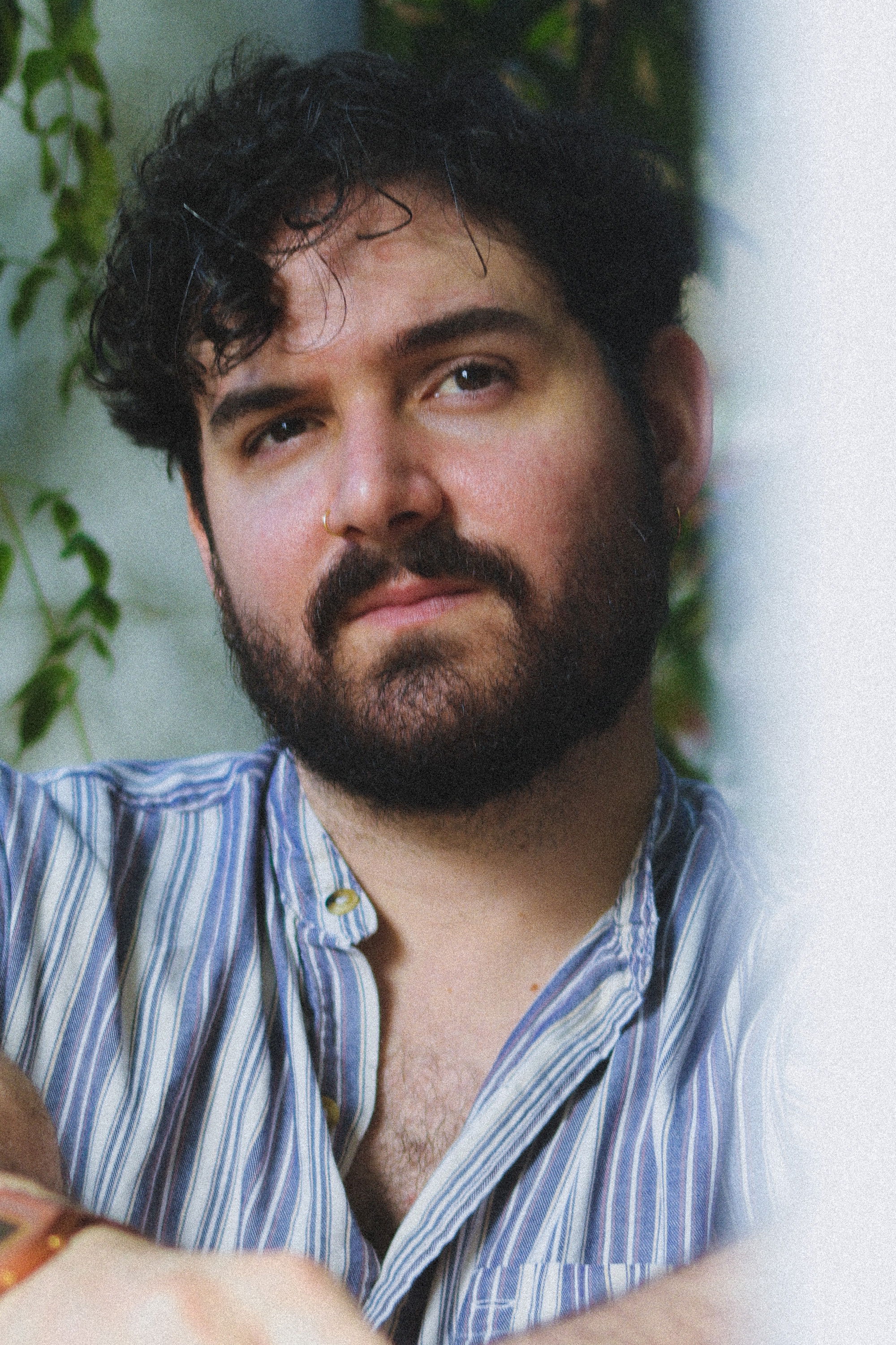 Nicolás Zárate Denis backdrop