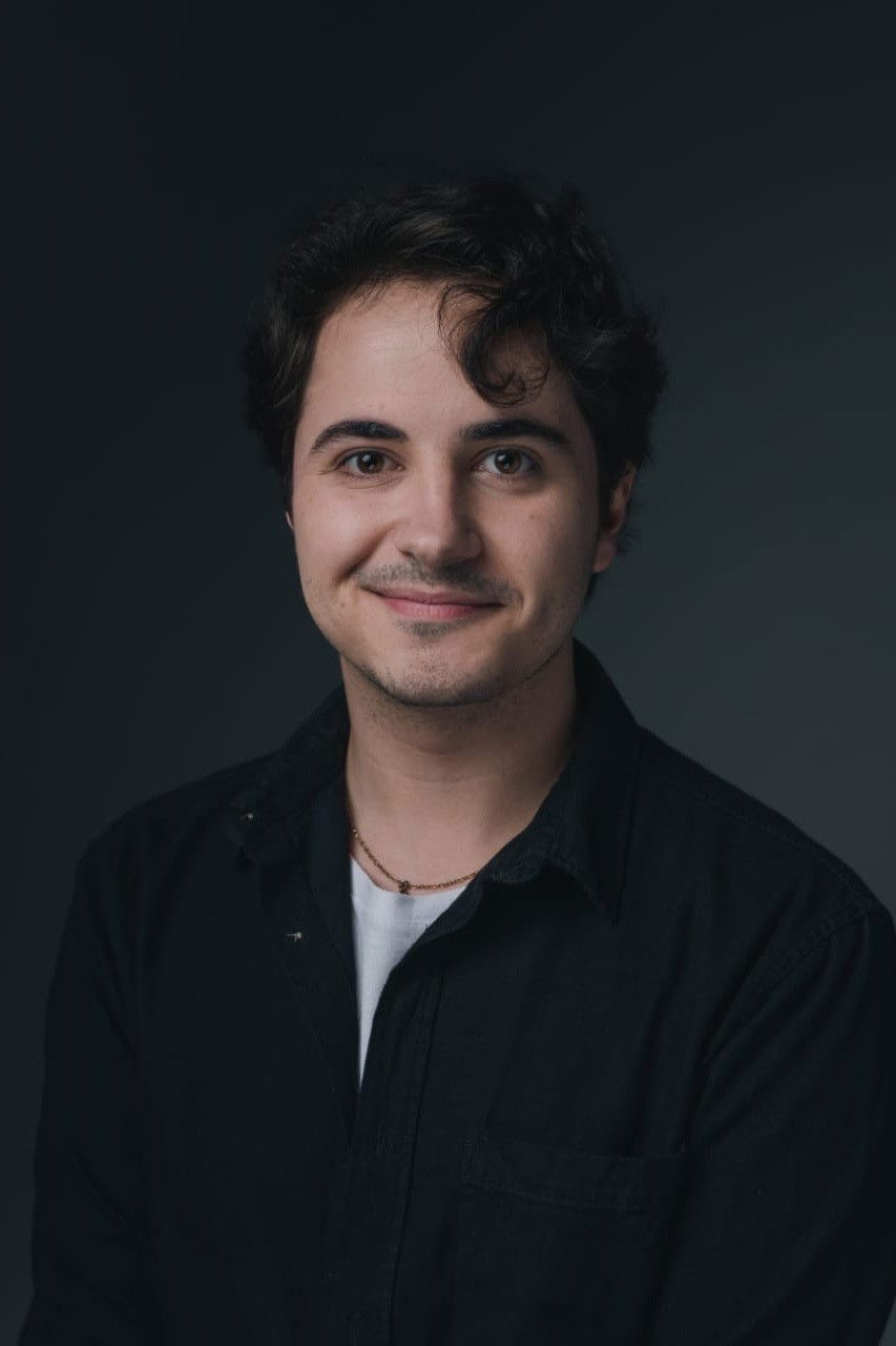 Bruno Germano backdrop