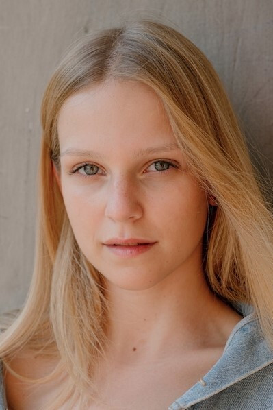 Paulina Krzyżańska backdrop