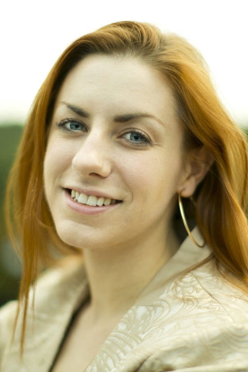 Hannah Grace backdrop