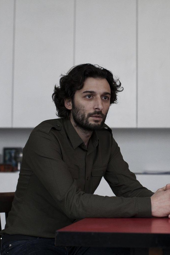 Guillaume Delaperrière backdrop