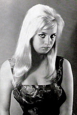 Barbara Valentin: Barbaara Valentini backdrop