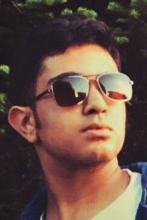 Zarvan Bigonah backdrop