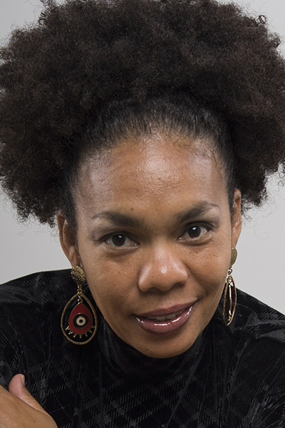 Seide Tosta backdrop