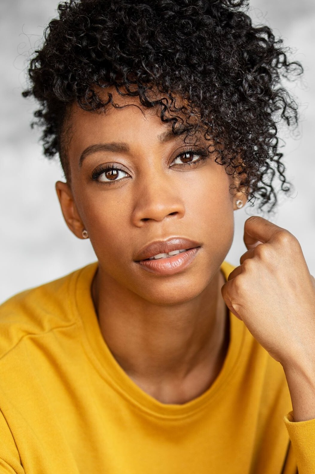 Maryline Chery backdrop