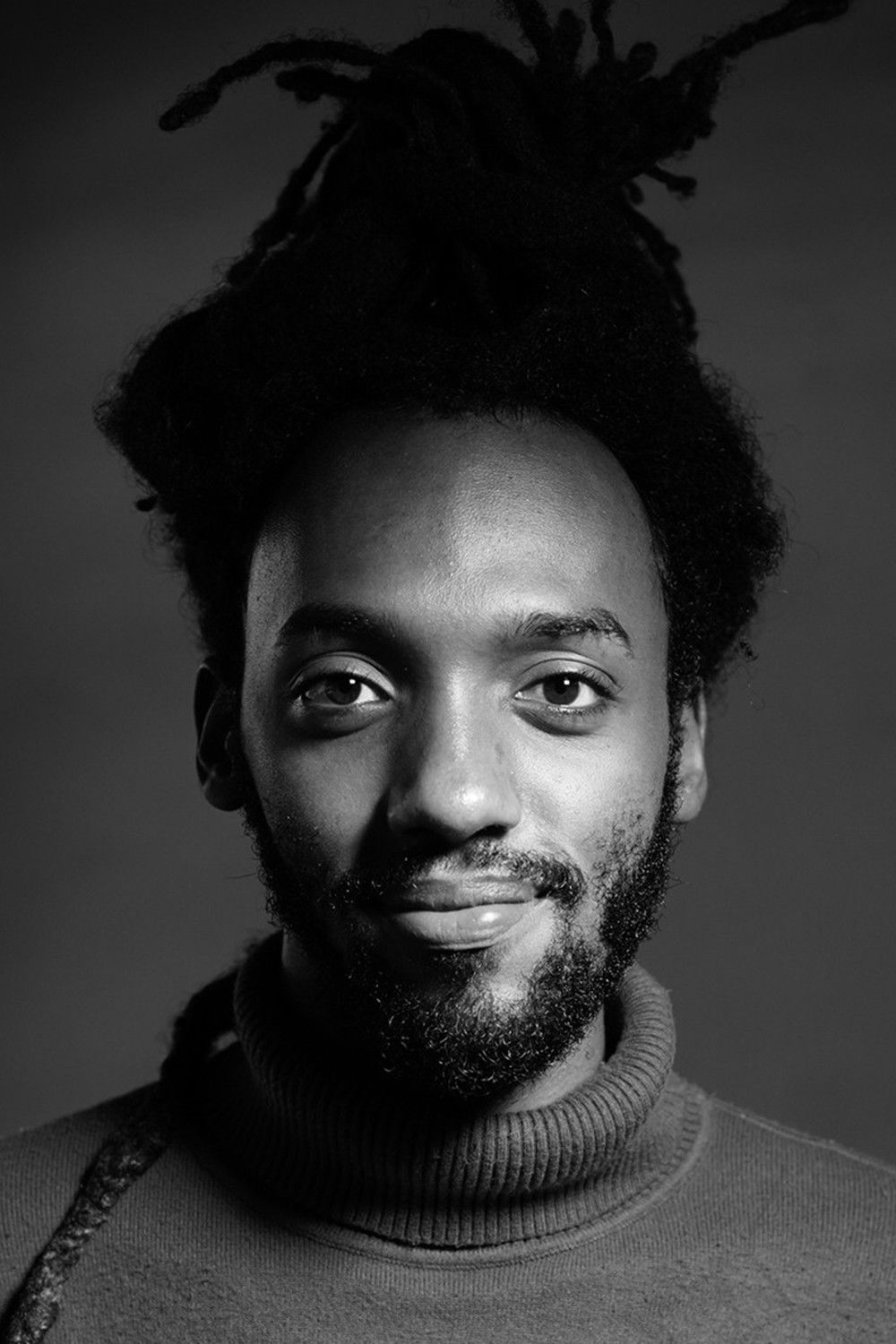 Ganza Moïse backdrop