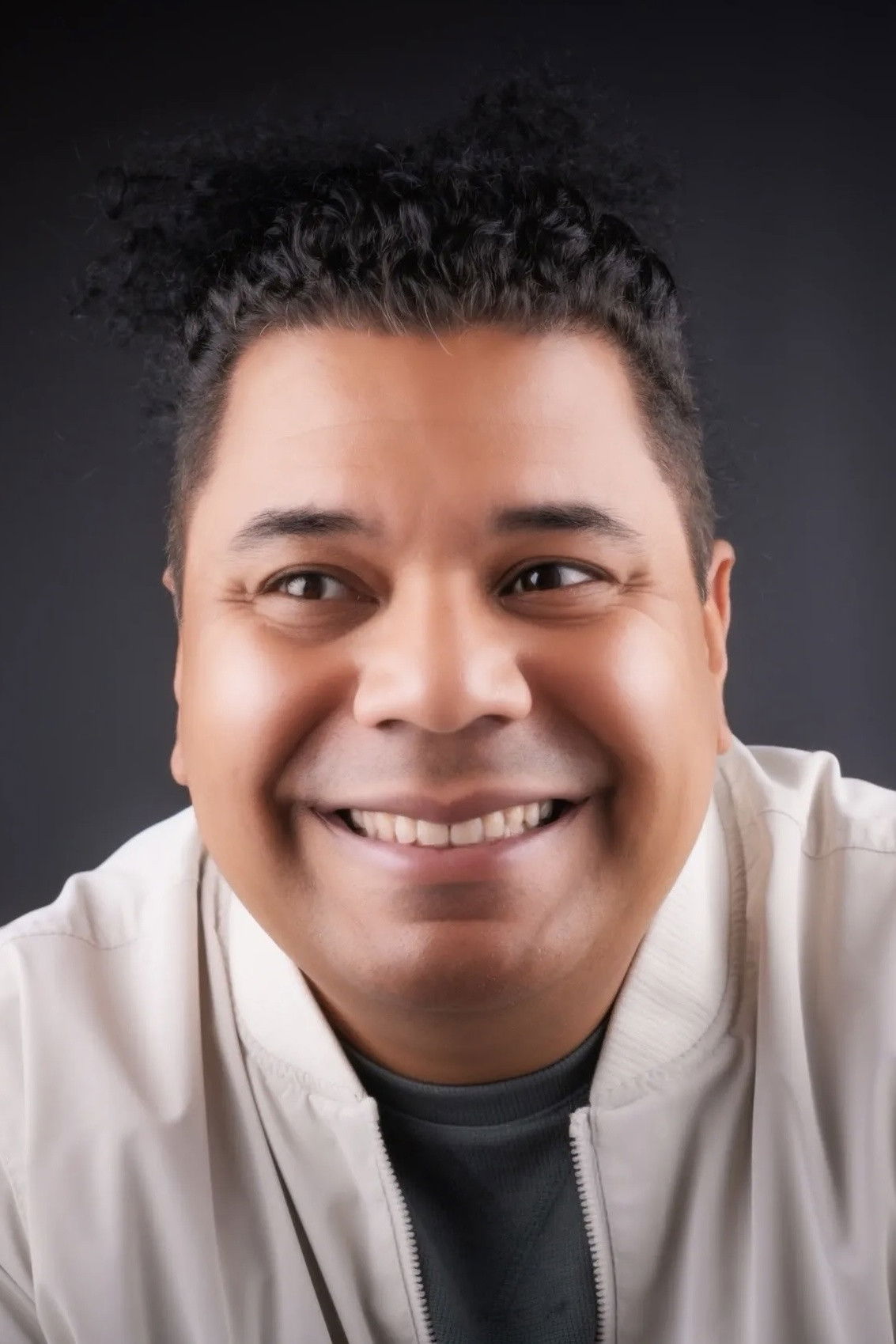 Orlando Leyba backdrop