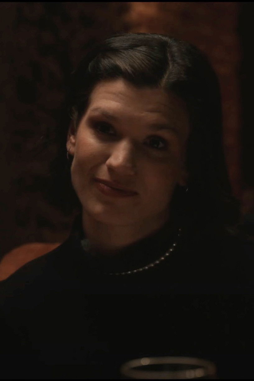 Victoria Pepe backdrop