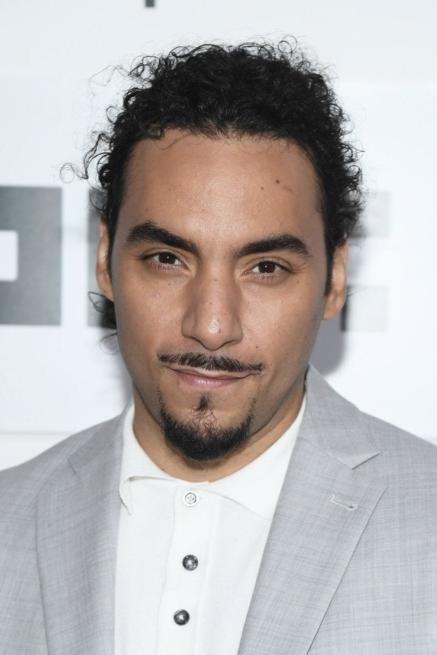 Kareem Savinon backdrop