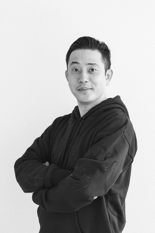 Tatsurō Manno backdrop