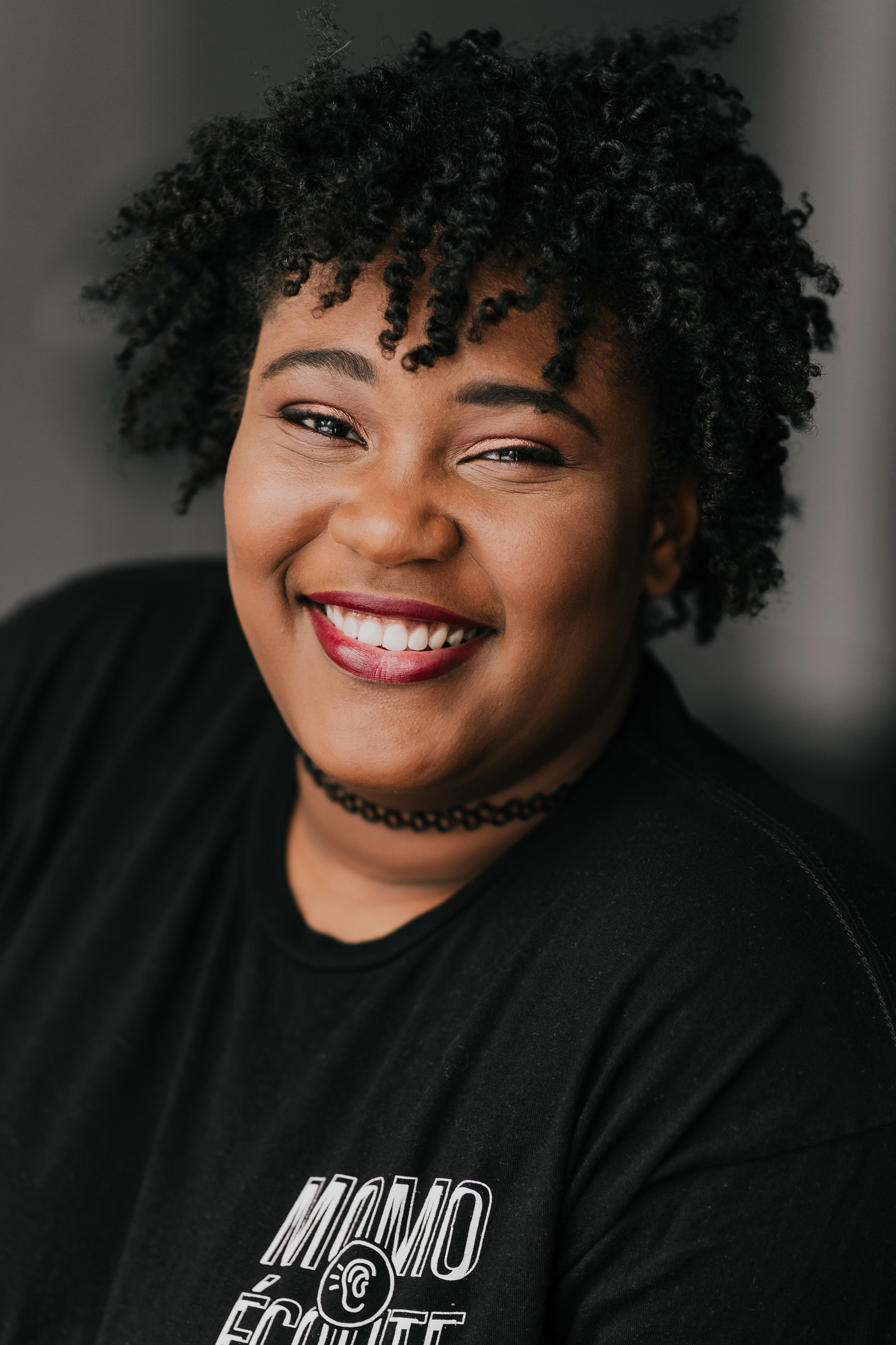 Naïla Rabel backdrop