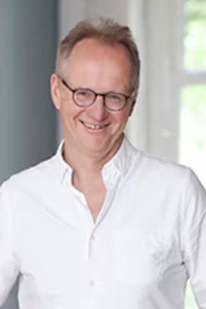 Matthijs Bongertman backdrop