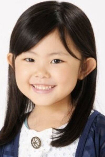 Sotomura Sakura backdrop