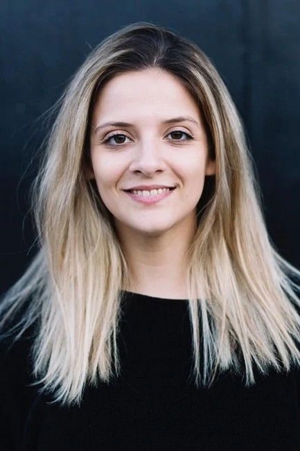 Joana França backdrop