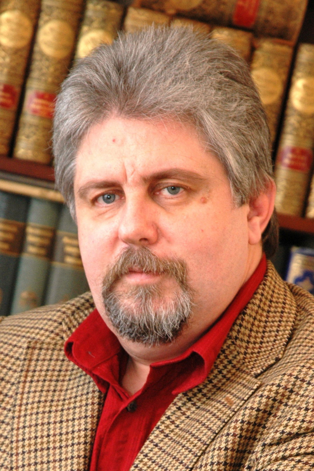 Oliver Andrásy backdrop