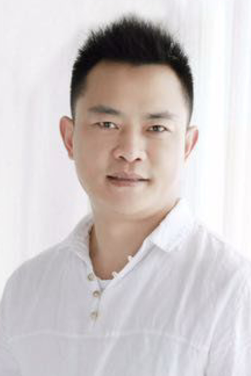 Ma Peng: Ma Peng backdrop