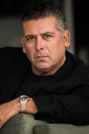 Ruben Islas backdrop