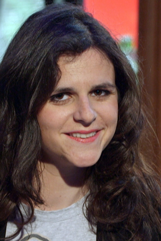 Laura Domenge backdrop