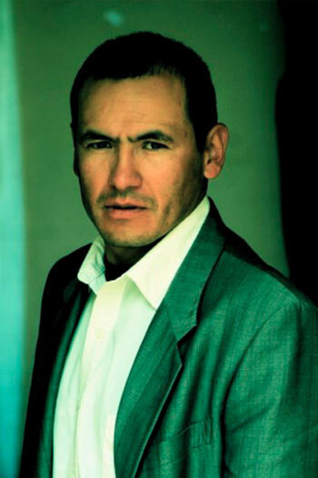 Henry Vallejo Torres backdrop