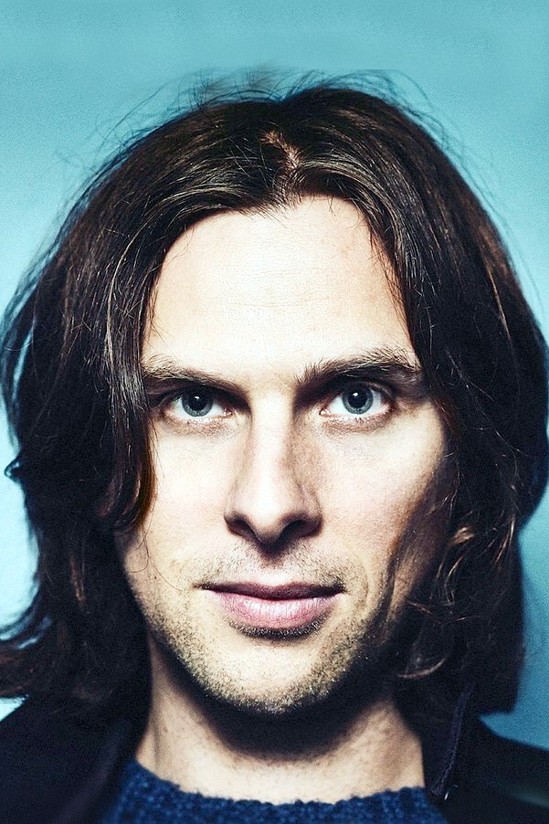 Deck d'Arcy backdrop