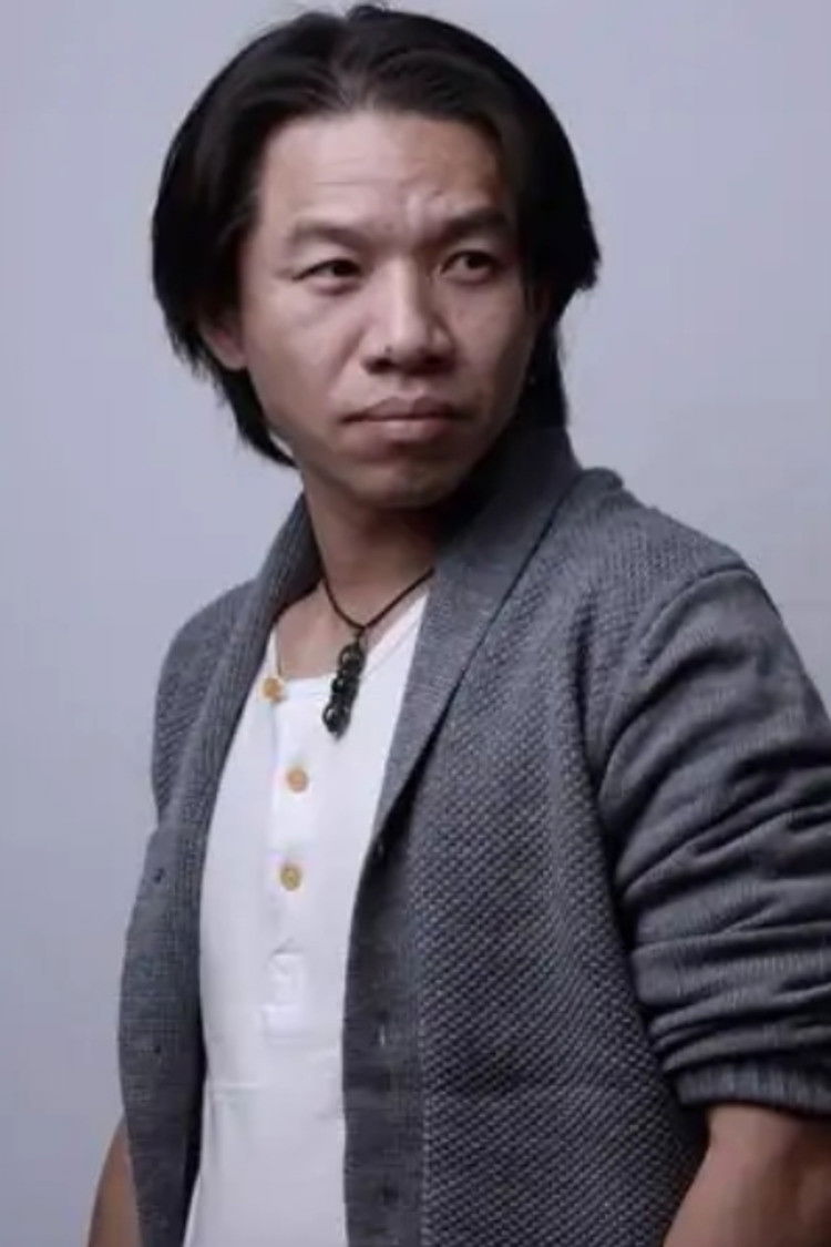 Ren Yingjian backdrop