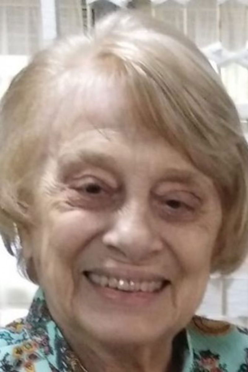 Águeda Restaino backdrop