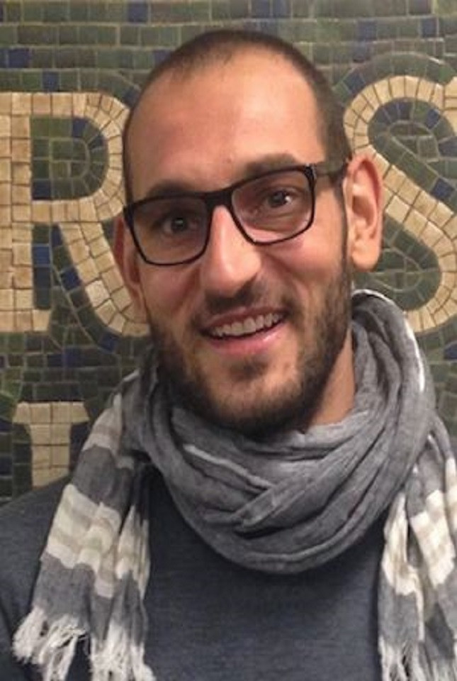 Simone Aleandri backdrop