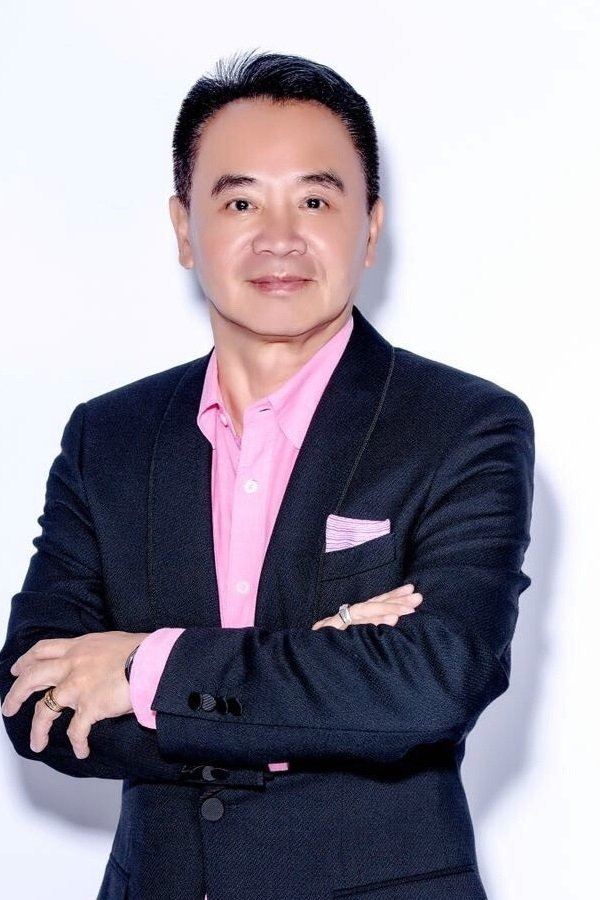 Lin Tian Yi backdrop