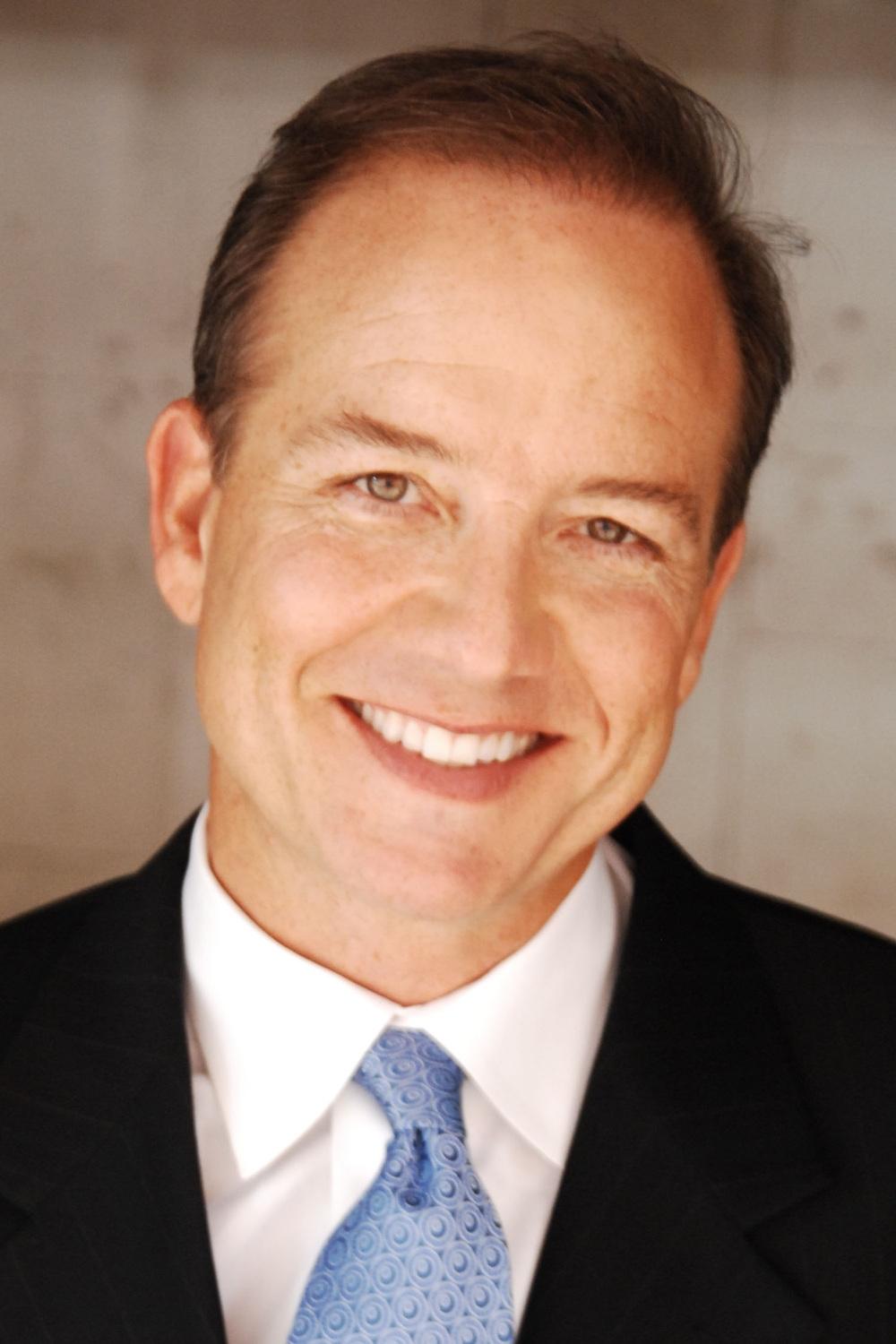 Tom Stoviak backdrop