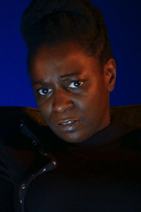 Leslie Mavangui backdrop