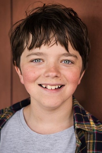 Xhonatan Titell backdrop