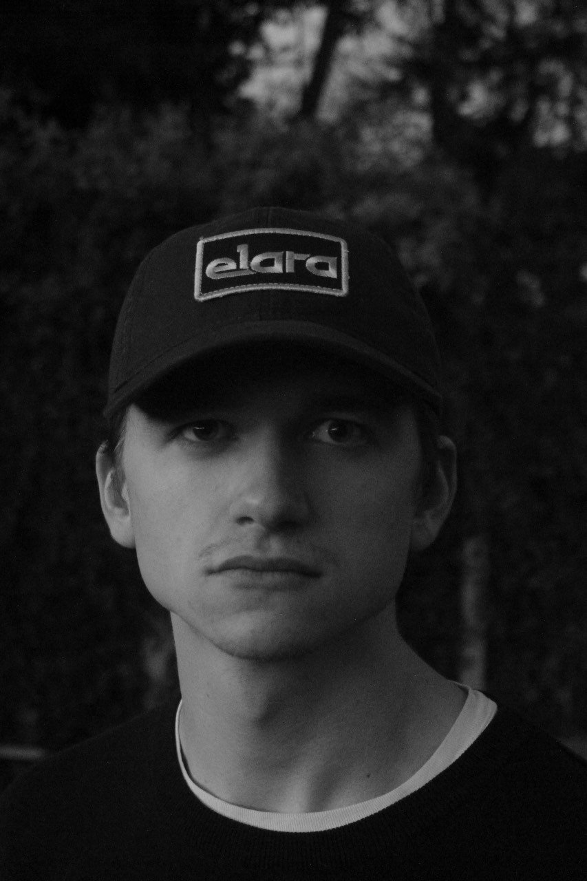 Julien Daughdrill backdrop