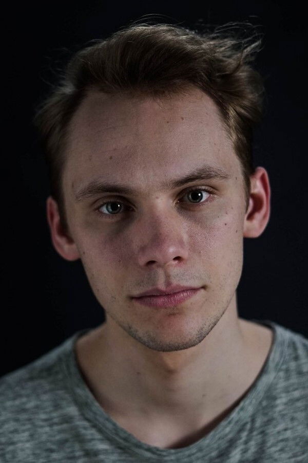 Zachary Krueger backdrop