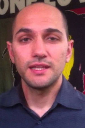 Manuel Bueno backdrop