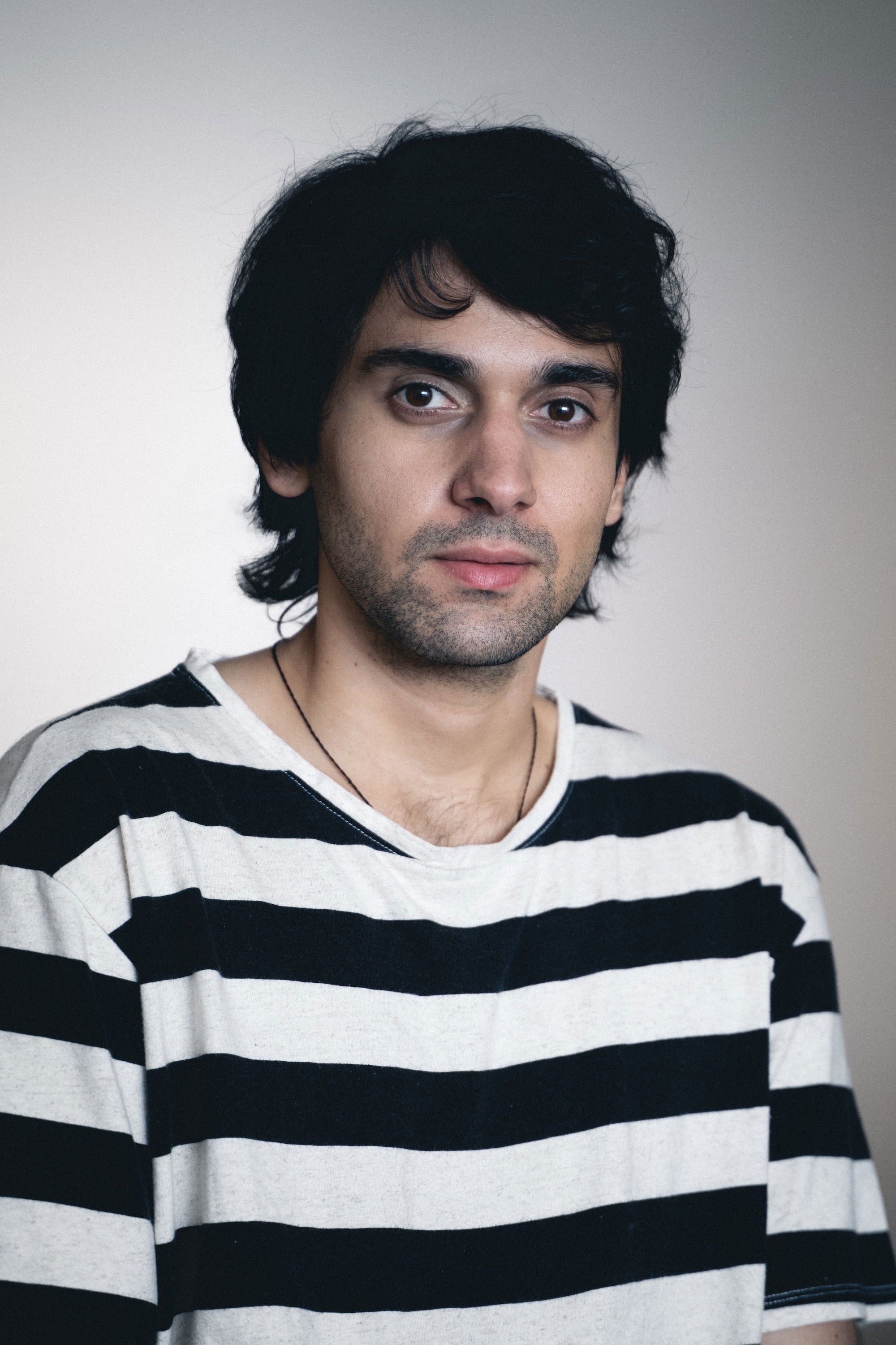 Gustavo de Carvalho backdrop