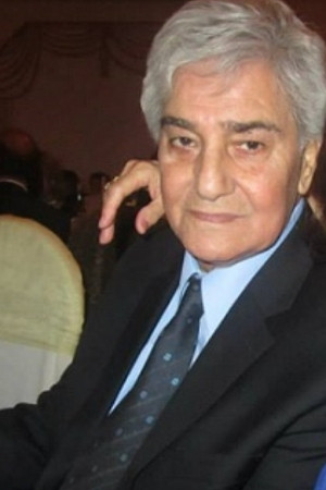 Carlo Hartyon backdrop