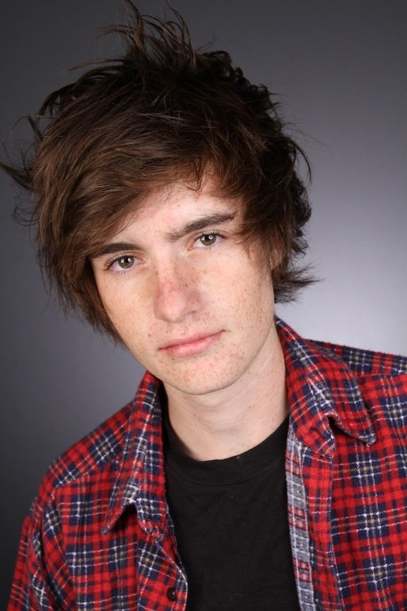 Travis Lindquist backdrop